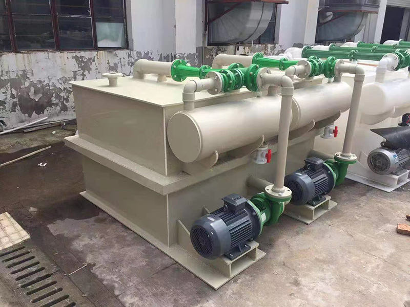 環(huán)保型PP臥式真空機(jī)組